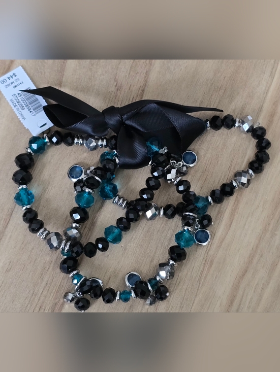 White House Black Market Blue and Black Beaded Charm Stretch Bracelet Set - Picture 4 of 5